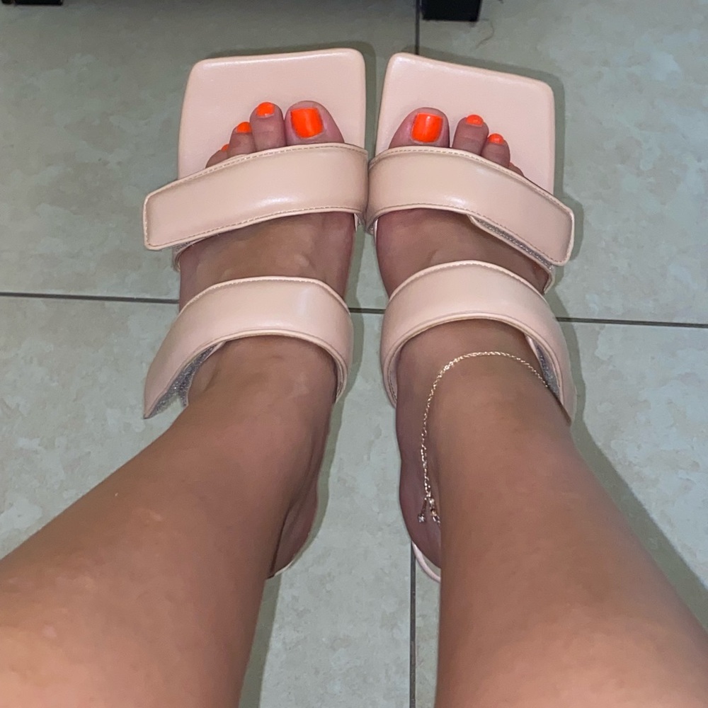Square Toed Mules 🔥😍 - Picture 1 of 5